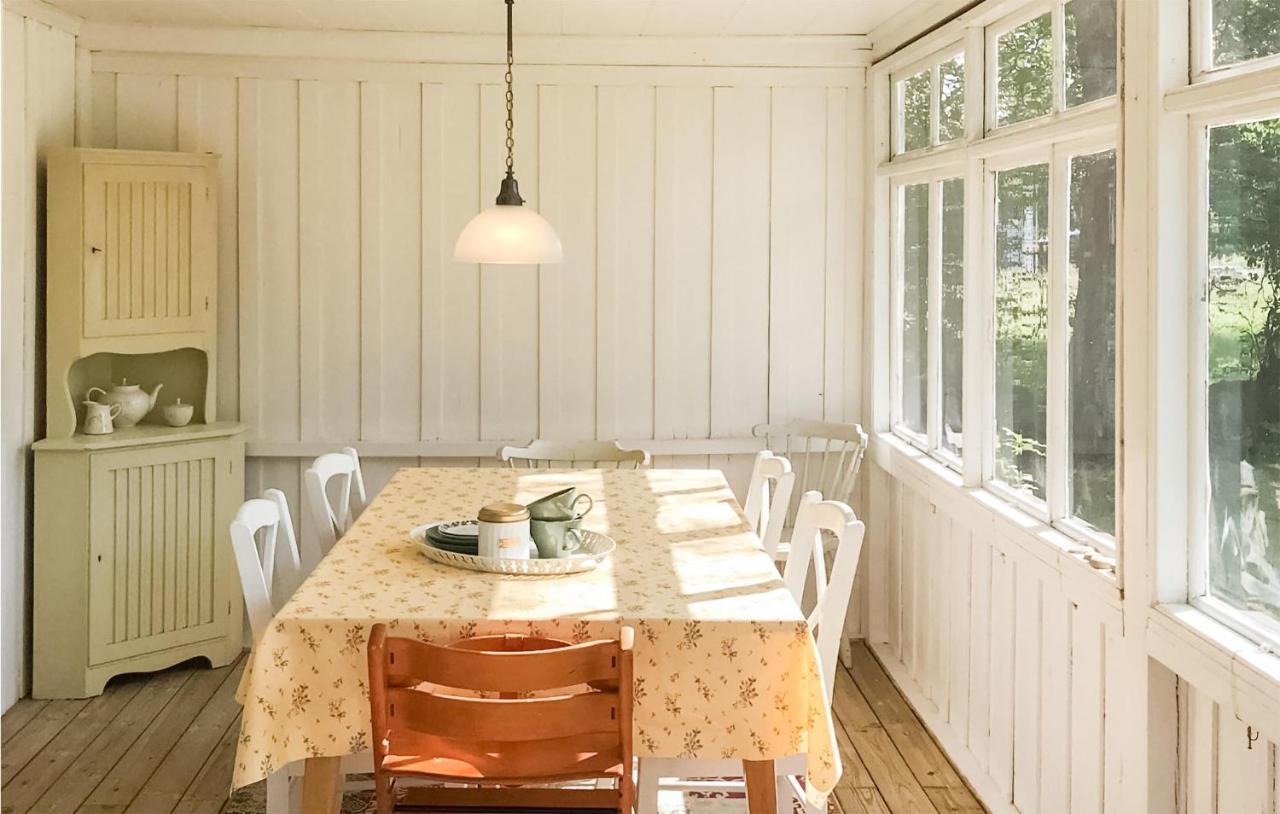 Amazing Home In Faerjestaden With Kitchen المظهر الخارجي الصورة